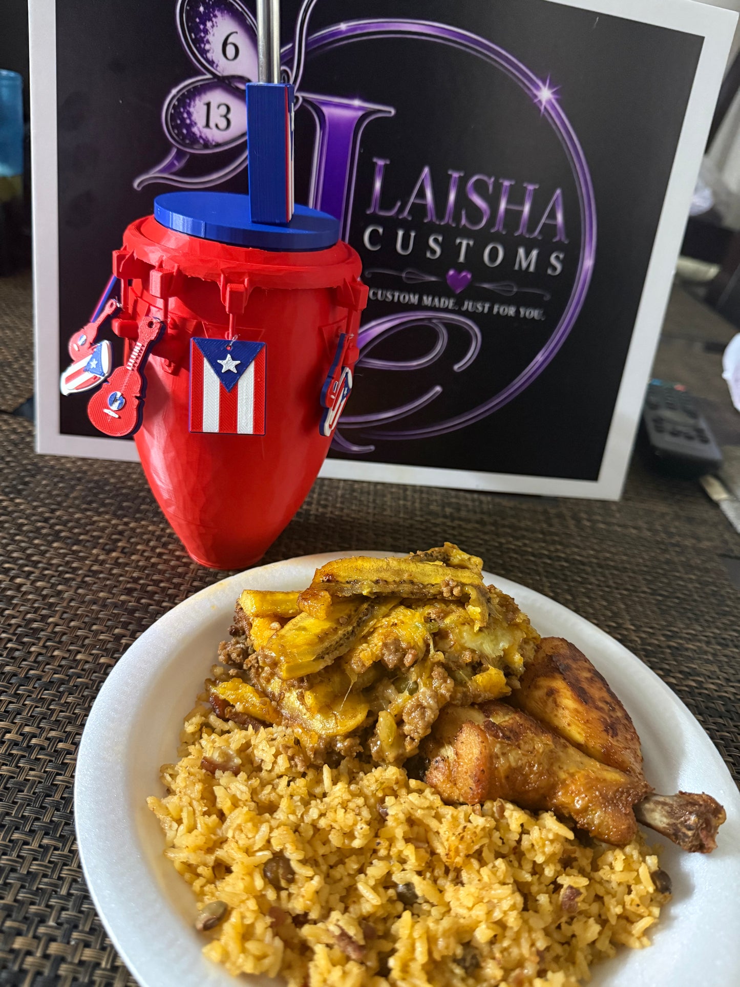 Puerto rican can cooler with charms (straw topper separately)