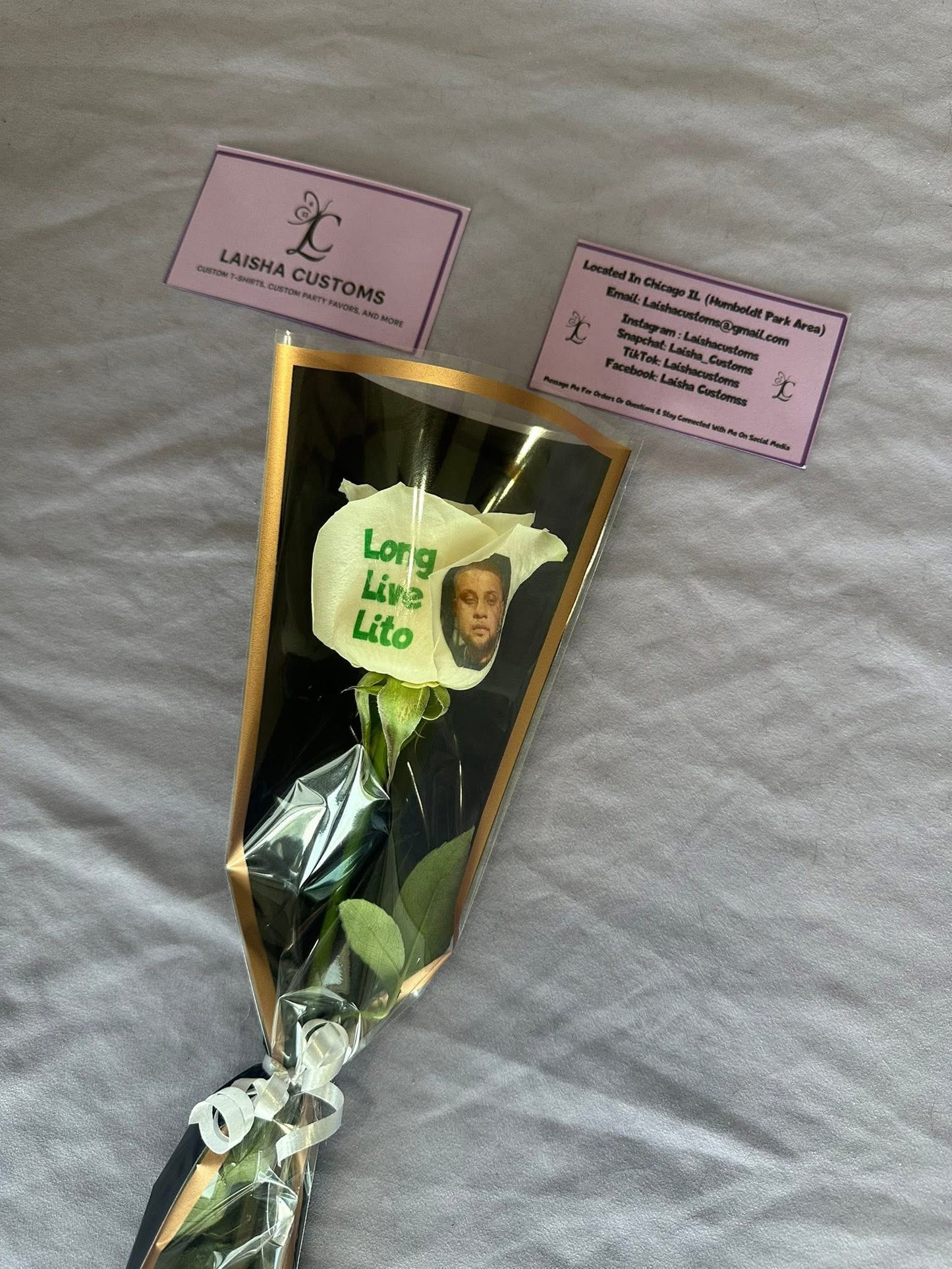 12 custom photo roses